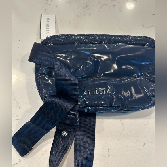 Athleta Handbags - NWT Athleta Belt bag Navy